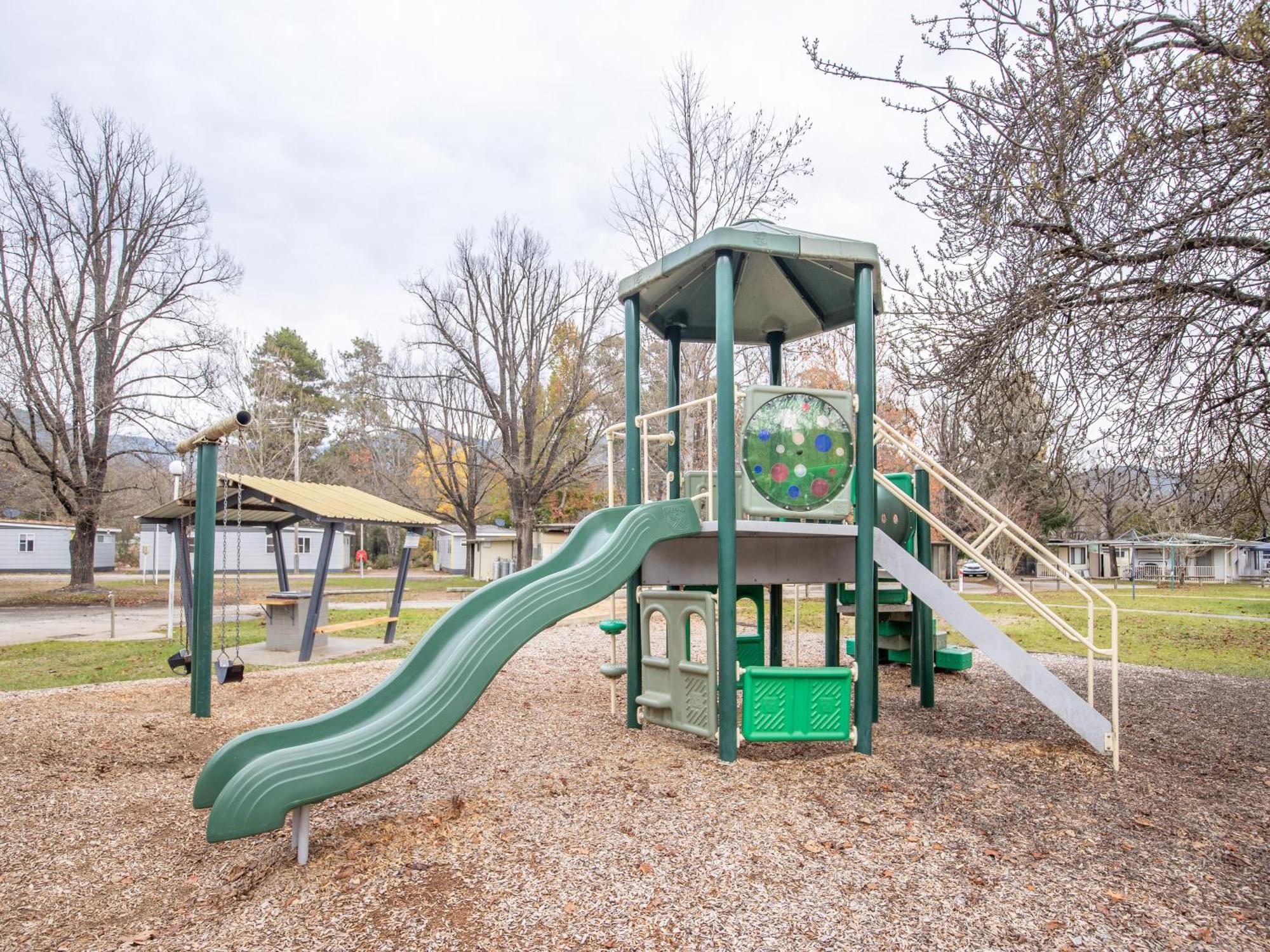 Nrma Bright Holiday Park Экстерьер фото