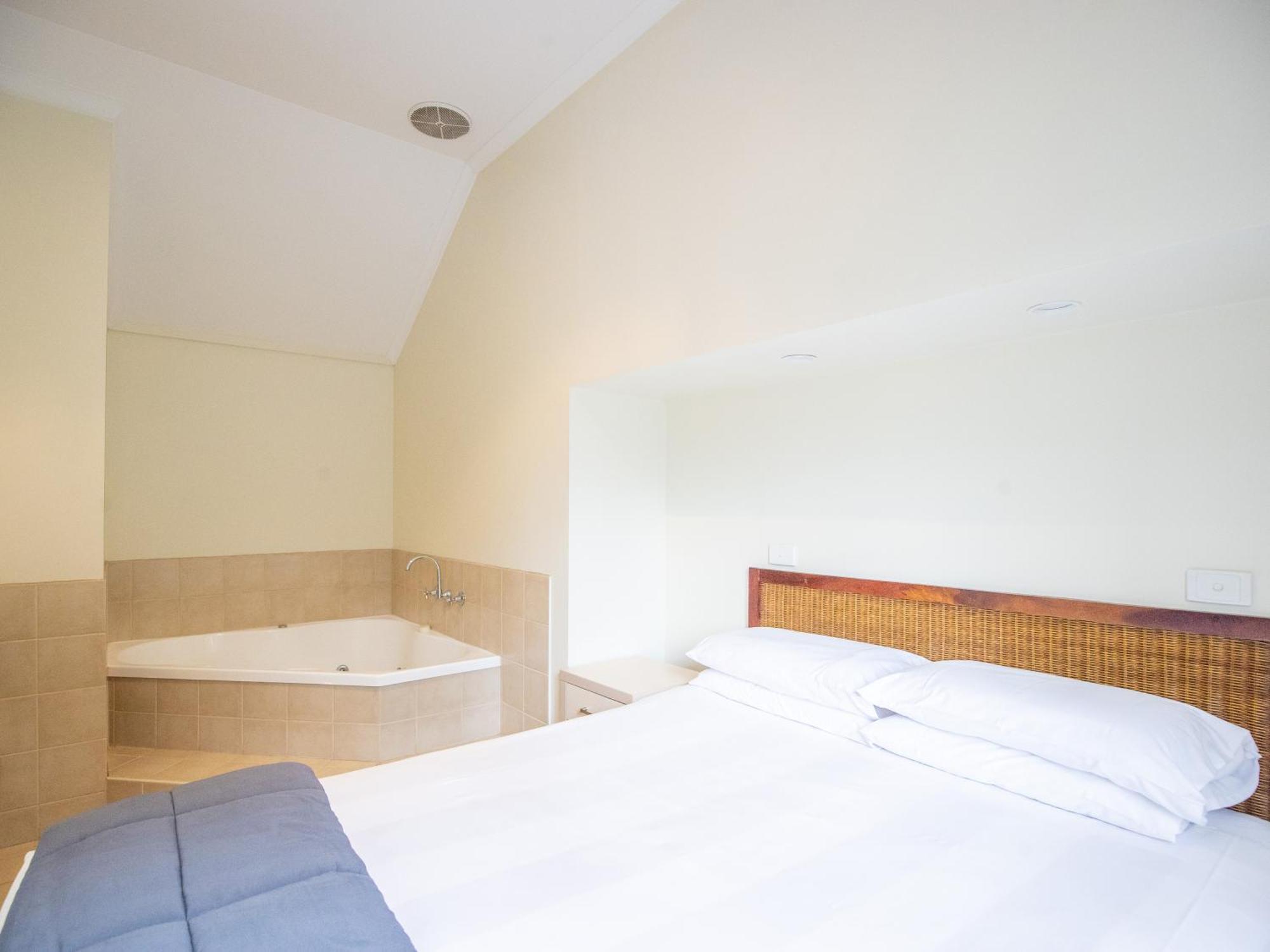 Nrma Bright Holiday Park Номер фото